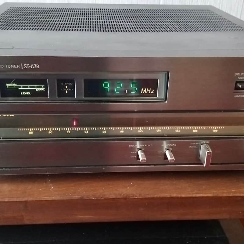 1977 – 1981 Sony ST A7B Black