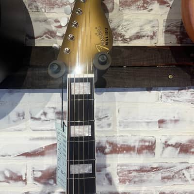 Fender Limited Edition California Vintage Malibu with Case, Antigua Pickguard, Antigua image 3