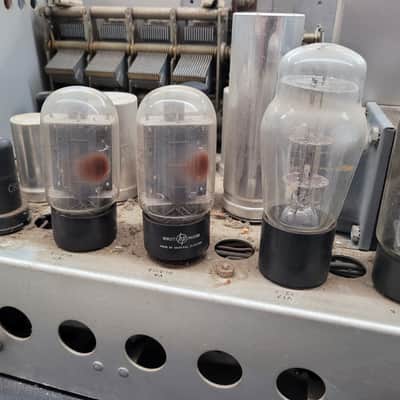 Hewlett Packard Model 650A Test Oscillator - Gray image 18