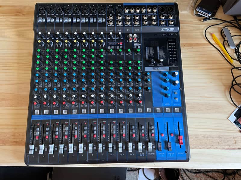 Yamaha MG16XU 16 Channel Analog Mixer 2016 - Present - Black image 1