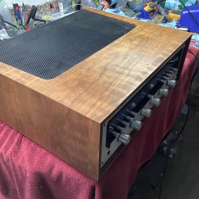 Marantz Model 2250B 50-Watt Stereo Solid-State Receiver 1976 - 1977 - Silver with Wood Case image 2