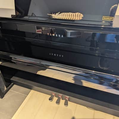 Yamaha CLP-675 Clavinova 88-Key Digital Piano 2010s - Polished Ebony image 5