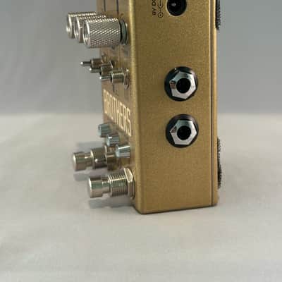 Chase Bliss Audio Brothers Analog Gainstage 2017 - Gold w/midi port box image 3