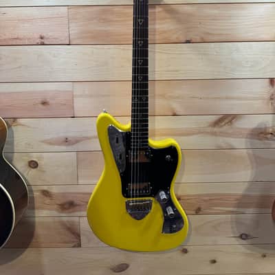 Valiant Jupiter Yellow Gloss NAMM image 3