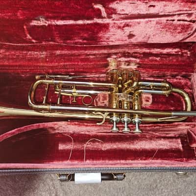 Couesnon Paris Trumpet with case. France. Very Good condition image 1