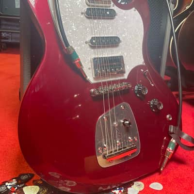 Guild Surfliner Deluxe Electric Guitar 2025 Scarlett Red Metallic image 2