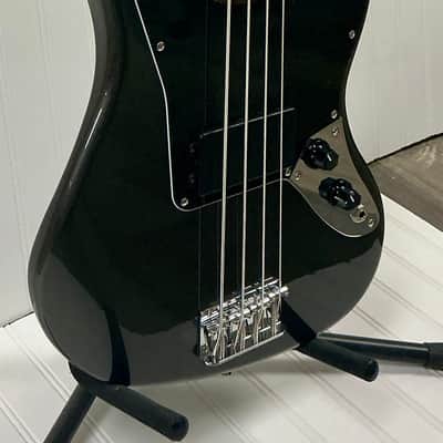 Squier Squier Affinity Jaguar Bass H Guitar Laurel Neck - Charcoal Frost Metallic image 4