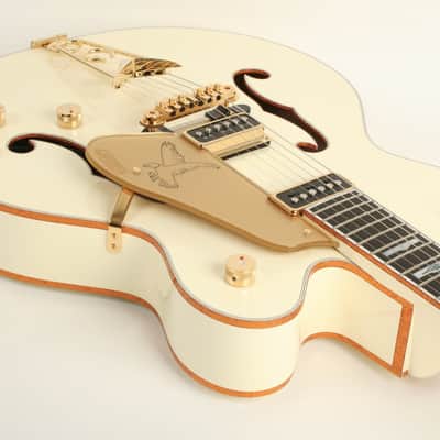 Gretsch G6136-55 Vintage Select Edition '55 White Falcon Hollow Body with Cadillac Tailpiece TV Jones Solid Spruce Top Vintage White Lacquer JT25082635 image 5