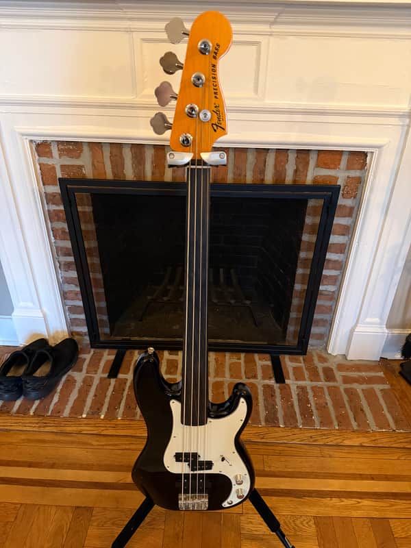 2022 Fender Tony Franklin Artist Series Signature Fretless Precision Bass 2006 - Present - Black image 1