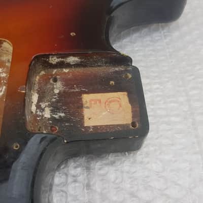1982 SQUIER by FENDER STRATOCASTER JV BODY '62 - made in JAPAN image 4