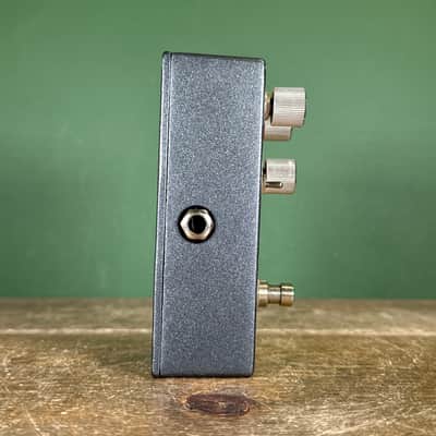 Walrus Audio Jupiter Multi-Clip Fuzz V2 2017 - 2025 - Grey / Red image 5