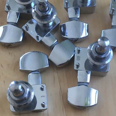 6 Fender CHROME Tuners Inline 2pin F Logo (Non Staggered) NOS American Standard image 13
