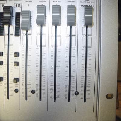 Behringer Eurorack MX3242X Mixer w. effects 32 Input 4 Bus image 7