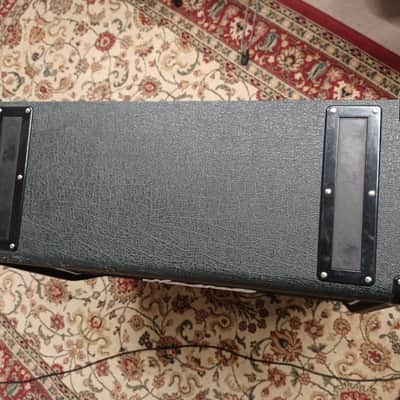 Marshall 1960A Lead 300-Watt 4x12" Angled Guitar Speaker Cabinet 1998 - Present - Black image 7