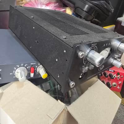 Avalon V5 DI-Re-Preamplifier 2010s - Silver image 2