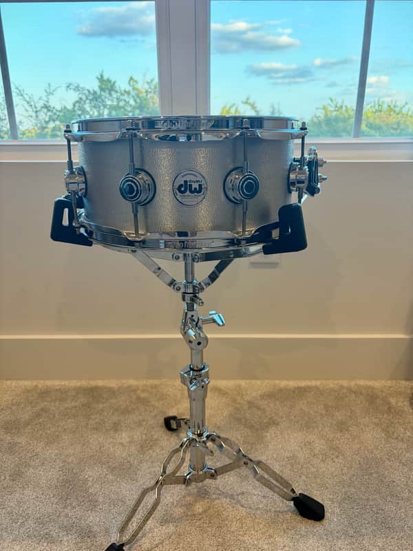 DW Collector's Series Aluminum 5.5x13" Snare Drum 2010 - 2020 - Wrinkled Aluminum with Chrome Hardware