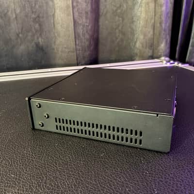 Universal Audio UAD-2 Satellite OCTO Core Thunderbolt DSP Accelerator 2019 - 2020 - Black image 5