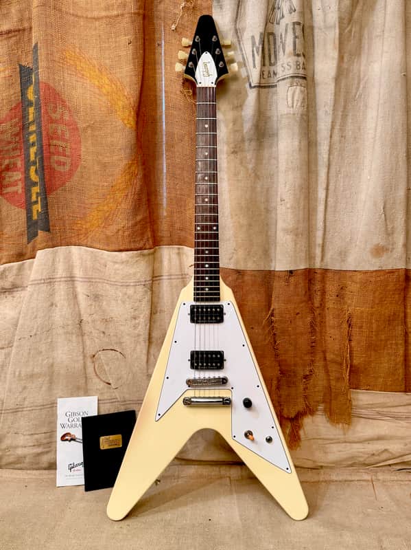 Gibson Custom Shop '67 Flying V ~2010 - White