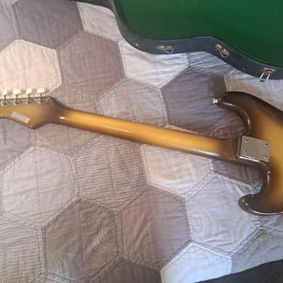 VINTAGE Hofner 173 - Antigua Burst w/OHSC image 11
