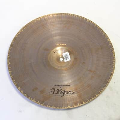ZILDJIAN AVEDIS 16-inch 1216/1600g Zildjian Avedis Hi-Hat Cymbal (06/15) image 9