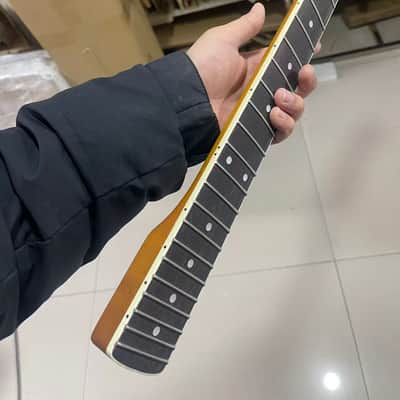 1 Large headstock 24 inch 22 frets Roasted Maple guitar neck 24inch hole 10mm Satin for JAGUAR body Rosewood fingerboard image 3