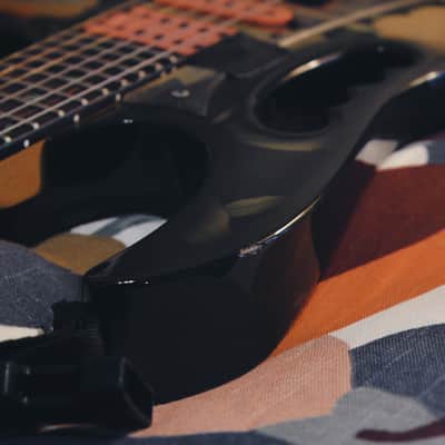 Ibanez JEM77-FP Steve Vai Signature 1988 - 2004 - Black Floral Pattern image 4