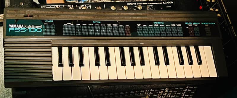Yamaha PSS-130 Synthesizer 1987 - Black image 1