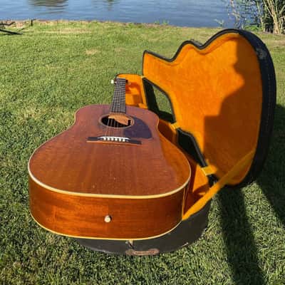 1952 Gibson J-50 with its OHSC image 10