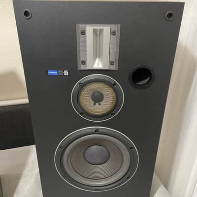 Rare Vintage Pioneer CS-05 3 Way Speakers (82) Japan Only W/ Ribbon Tweeters. Rare Vintage Pioneer CS-05 3 Way Speakers (82) Japan Only W/ Ribbon Tweeters. image 4