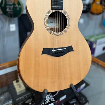 Taylor A12 Academy Series, Grand Concert Acoustic, Natural image 2