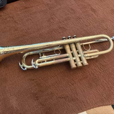 King Student Model 601 Bb Trumpet 2010s - Brass image 2