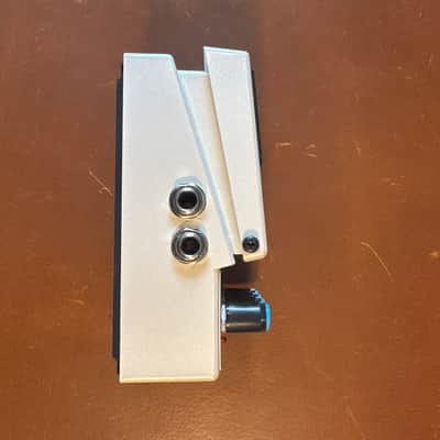 Boss DD-3(b) Digital Delay 2001 - Present - White image 4