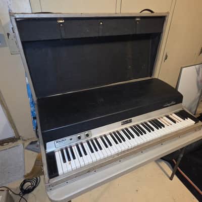 Fender Rhodes Mark I Stage 73-Key Electric Piano 1976 image 2