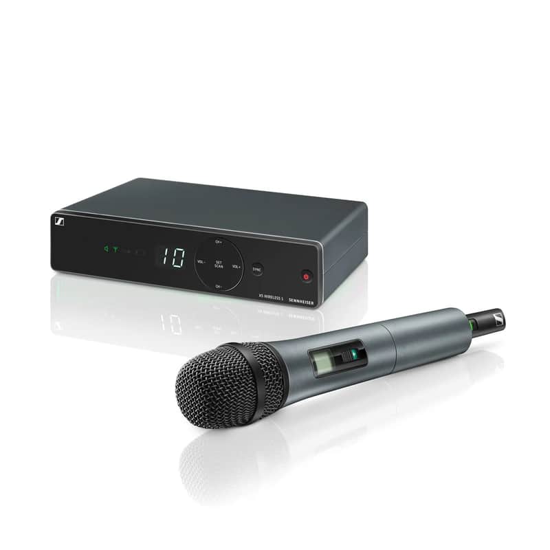 Sennheiser WE825 - Handheld Microphone System with e825 Microphone image 1