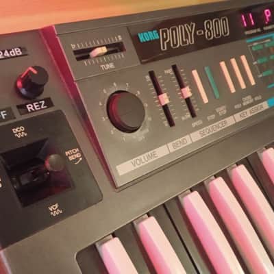 Korg Poly-800 Reverse Keys + Moog Slayer Mod *Pro Serviced*