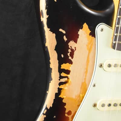 Fender Mike McCready Stratocaster 3-Color Sunburst Rosewood Fingerboard image 4