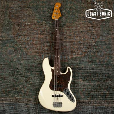 2010 Fender '62 Reissue Jazz Bass JB62 Made in Japan - Vintage White image 3