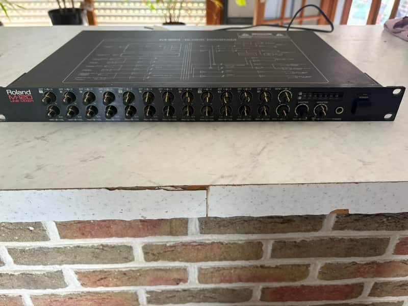 Roland M120 image 1