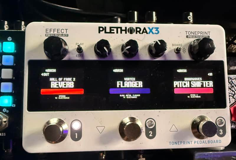 TC Electronic Plethora X3 TonePrint Multi-Effects Pedalboard 2022 - Present - White image 1