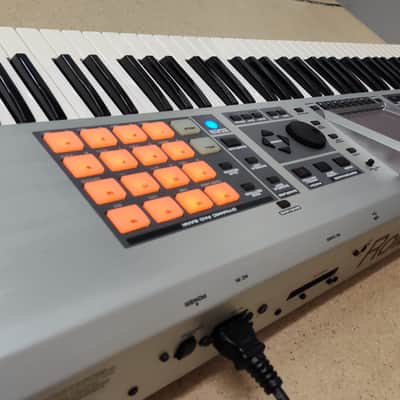 Roland Fantom-X7 76-Key Keyboard Workstation 2004 - 2008 - Silver image 4