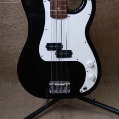 Fender Player II Precision Bass 2024 - Present - Black image 2
