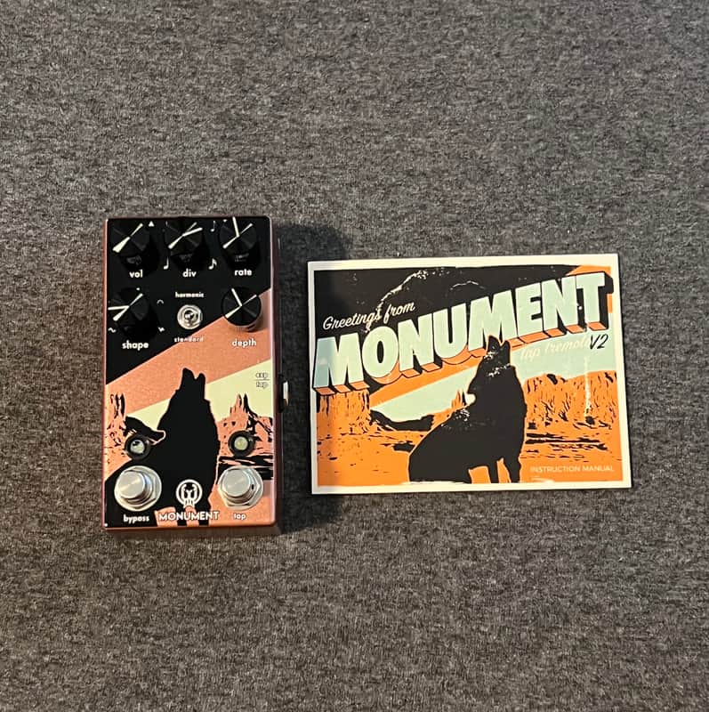 Walrus Audio Monument Harmonic Tap Tremolo V2 2018 - Present - Coral / Black image 1