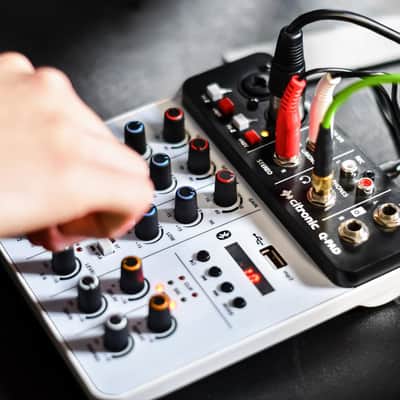 Citronic Q-PAD Multifunction Mini Mixer USB Bluetooth Audio Interface image 3