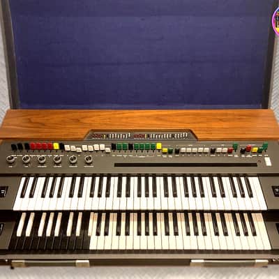 Yamaha YC45D - LEGEND โ
ULTRA RARE from ยด70sโ
Professional Synthesizer/ Keyboard / Combo Organ โ
Cleaned & Full Checked โ
image 1