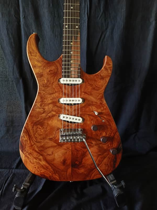Bhakatt Guitar Double Cut 2026 - Body Polyurethanes neck oil finish image 1