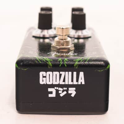 Fender Godzilla Distortion 2026 - Black / Green Graphic image 3
