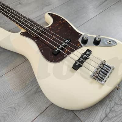 Fender American Professional Jazz Bass image 4