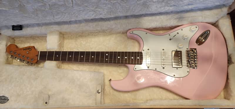 Squier Classic Vibe ’60s Stratocaster HSS Shell Pink + CME Pink Hardshell Case image 1
