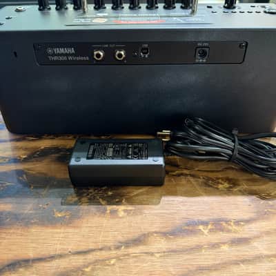 Yamaha THR30II-WL 30-Watt 2x3.5" Wireless Stereo Digital Modeling Guitar Combo 2022 - Present - Black image 3