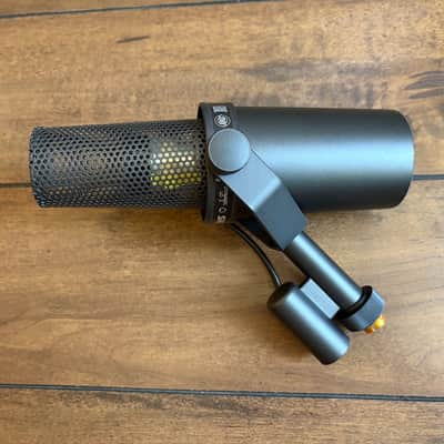 Shure SM7B Cardioid Dynamic Microphone SM 7B image 6